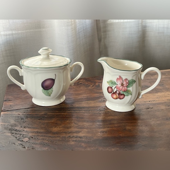 Creamer and sugar bowl by Epoch - Picture 2 of 10